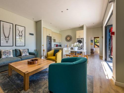 Stolen Chicken Villa