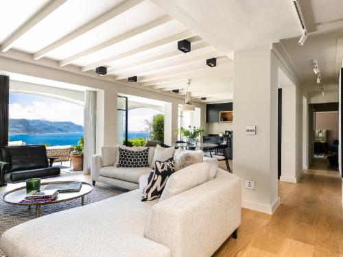 Luxury Garden Suite with Pool