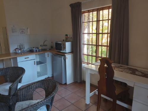 Family Garden Room-sleeps 3