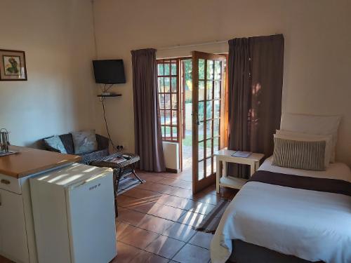 Garden Cottage (sleeps 3)-SC facilities