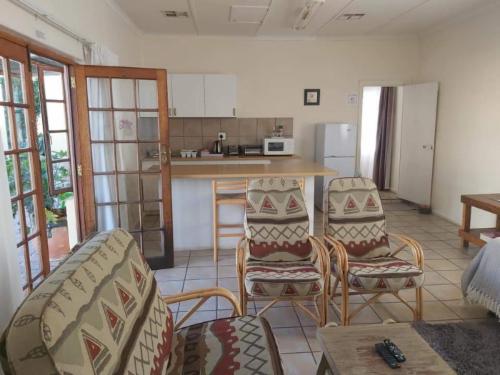 Garden Cottage (sleeps 4) -SC facilities