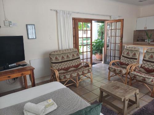 Garden Cottage (sleeps 4) -SC facilities