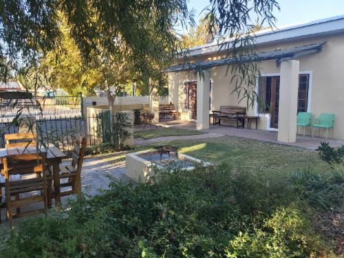 Family Garden Room-sleeps 3