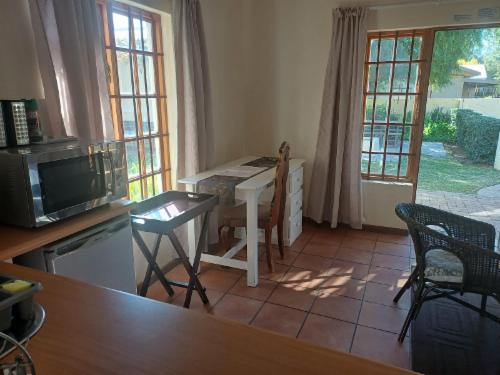 Family Garden Room-sleeps 3