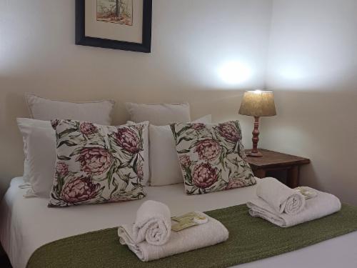 Garden Cottage (sleeps 3)-SC facilities