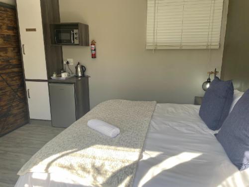 Room No 8