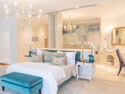 Elegant Suites