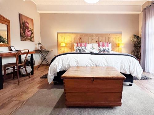 Oak Room - Superior King Room