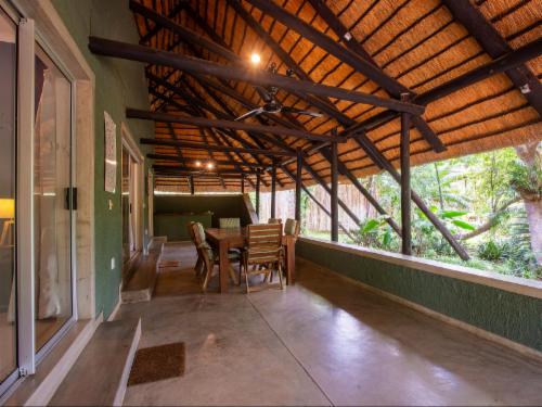 Kingfisher Creek Cottage 1