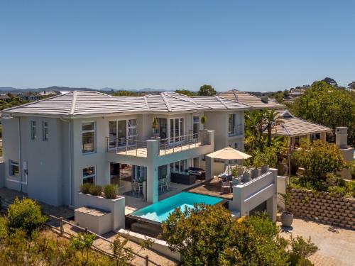 Pezula Double Storey Luxury - SL9