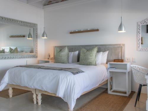 Ocean  Room 2