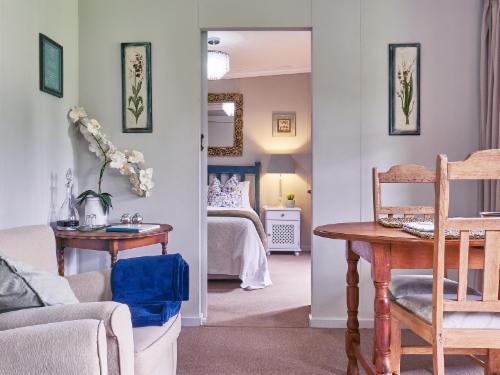 Forest Lane Unit 1