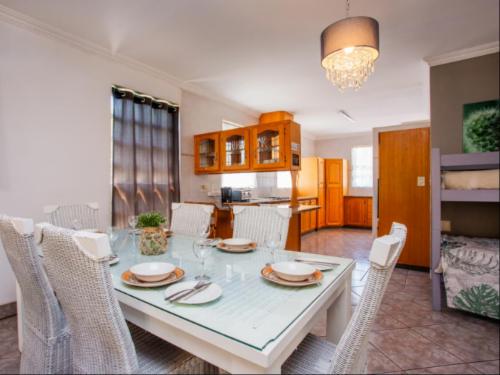 Three bedroom apartment