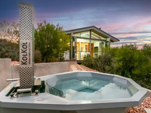 Luxury Cabin 9 with Hot Tub