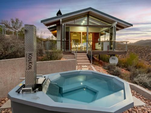 Luxury Cabin 8 with Hot Tub