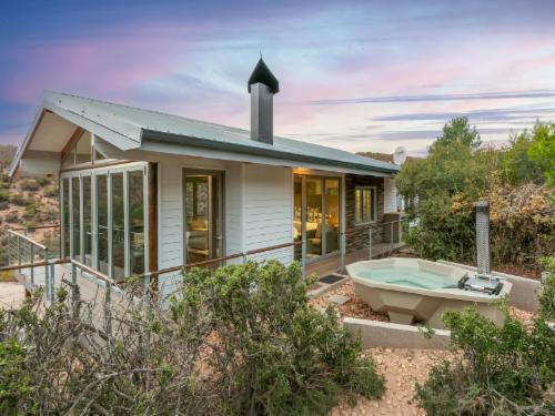 Luxury Cabin 6 with Hot Tub