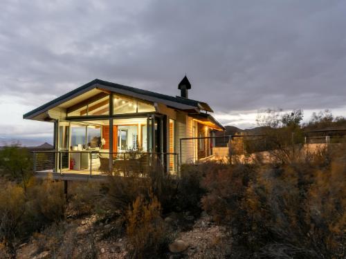 Luxury Cabin 2