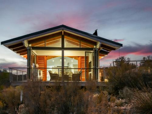 Luxury Cabin 2