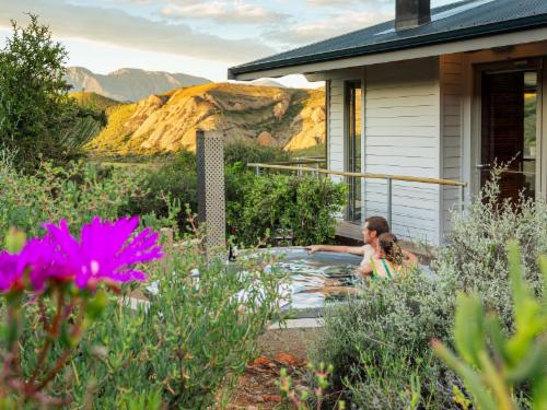 Luxury Cabin 5 with Hot Tub