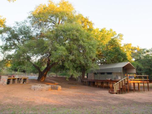 Southern Sands Eco Lodge - Tent 2