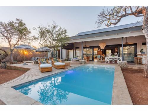 Hunters Moon Exclusive Use Villa