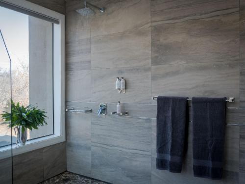 Luxury Room - Bush Baby