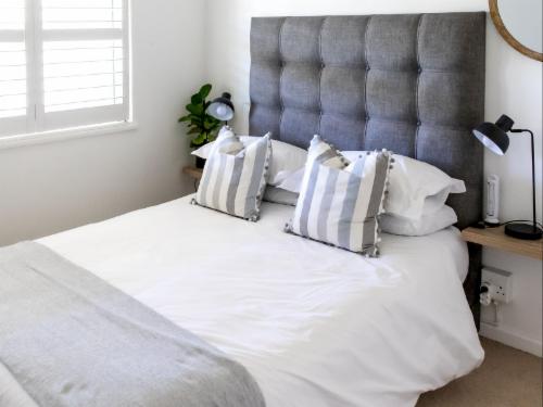 Bayview 305 A
