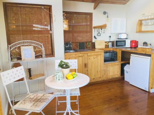 Hideaway Cottage