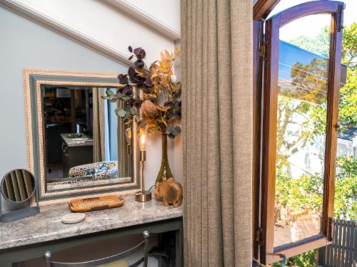 Sunbird Apartment