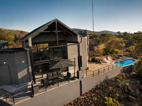 Rocky Mountain Lodge - 835