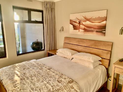 Castleton 1BR: Sleek Apartment