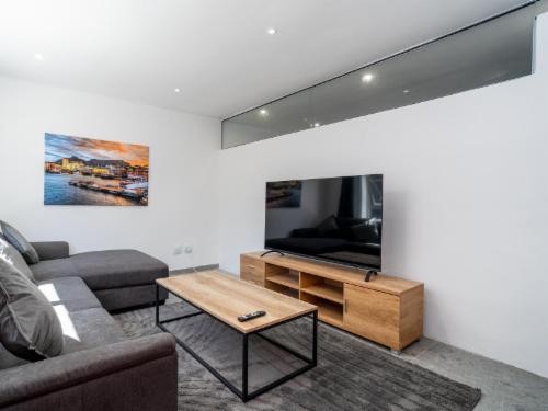 Room 12