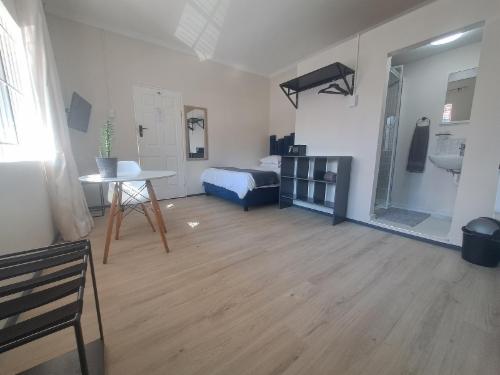 Standard Double Room 10 on 16