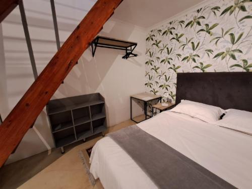 Standard Double Room 7 on 16