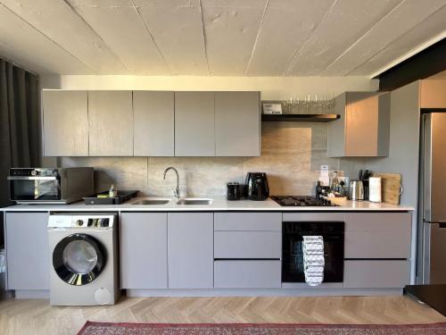 Rozendal Apartment