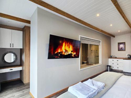 Luxury King Room