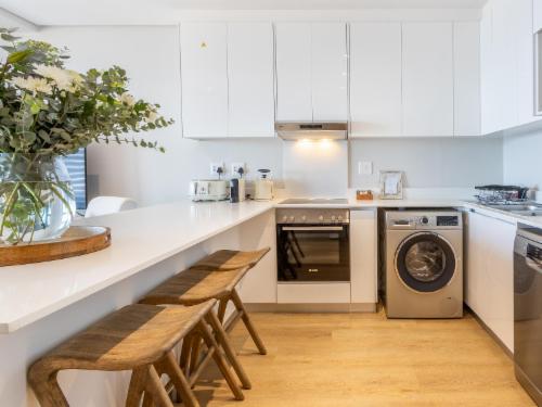 One Bed Sea View First Floor 205