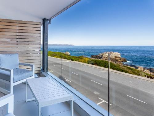 One Bed Sea View First Floor 205