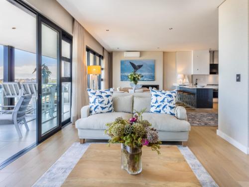 Two Bed Penthouse 2nd floor 301