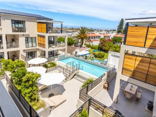 Two Bed Pool View Delux 307