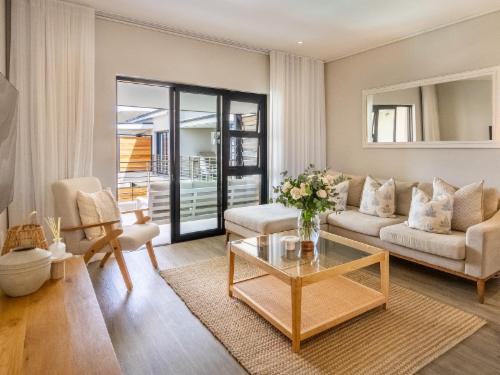 Two Bed Pool View Delux 307