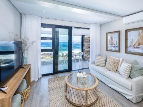 One Bed Sea View First Floor 204