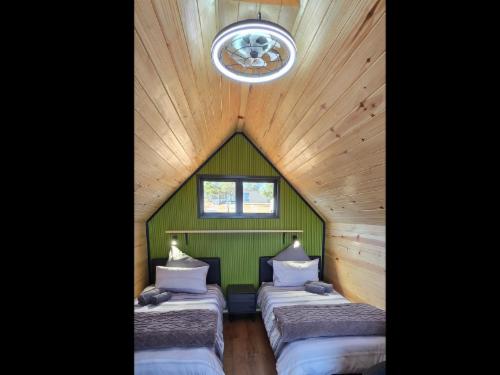 Cabin 10 - Glamping Site
