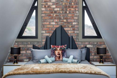 1 A-Frame Luxury (Dazzling Oasis)