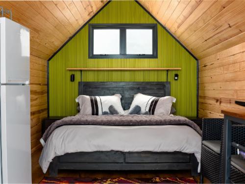 Cabin 6 - Glamping Site