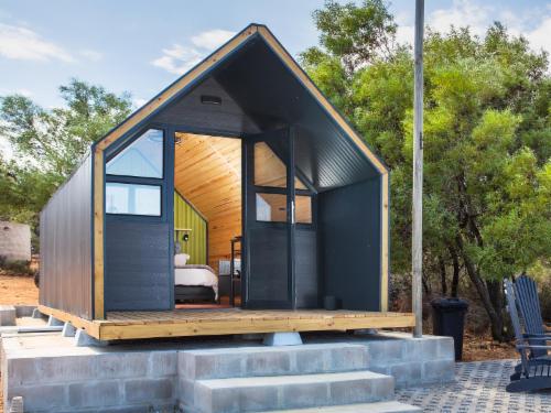 Cabin 6 - Glamping Site