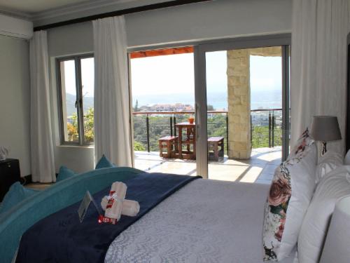 Baroness Leti Suite