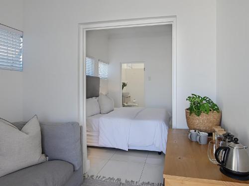 11 - Courtyard Suite