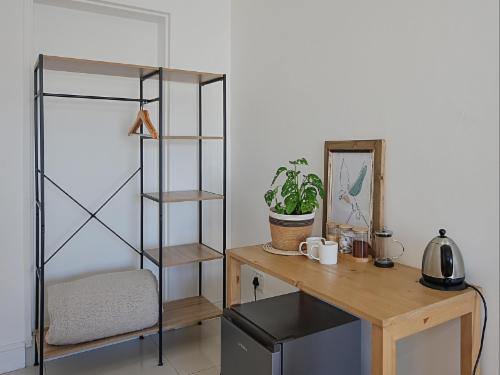 10 - Courtyard Suite