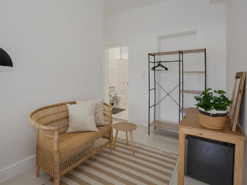 10 - Courtyard Suite